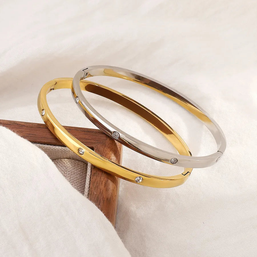 Elevate Your Style with Our Retro Classic Geometric Bangle