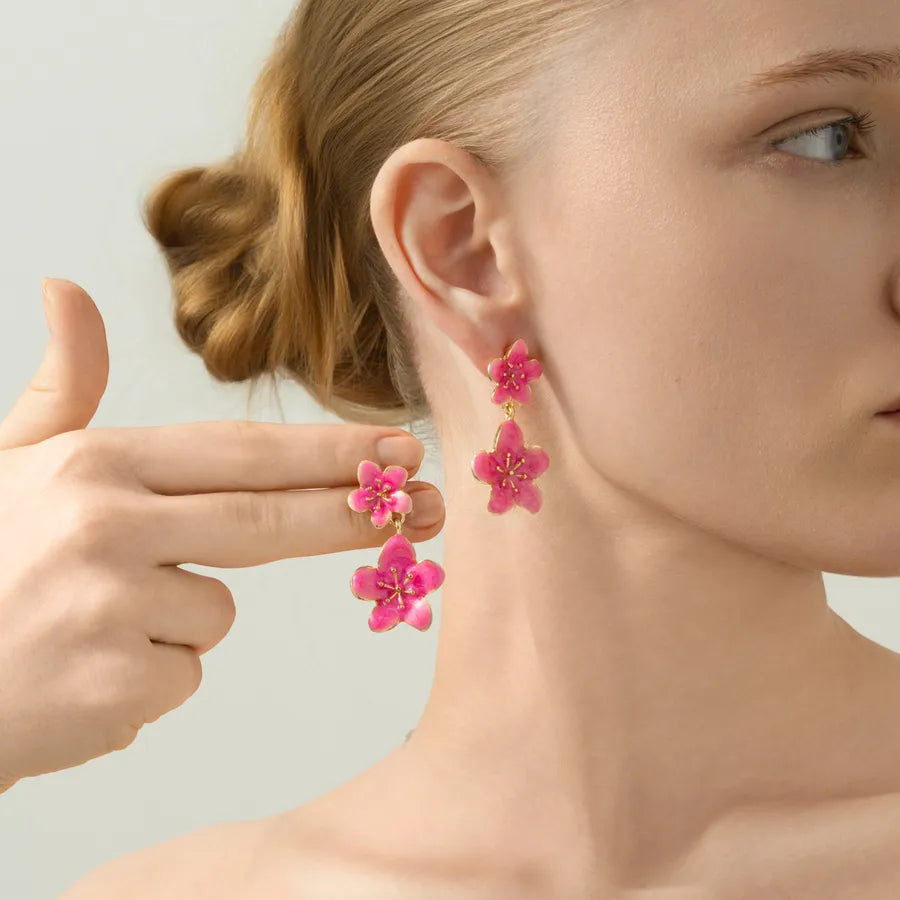 Discover the Elegance of Exaggerated Large Flower Earrings