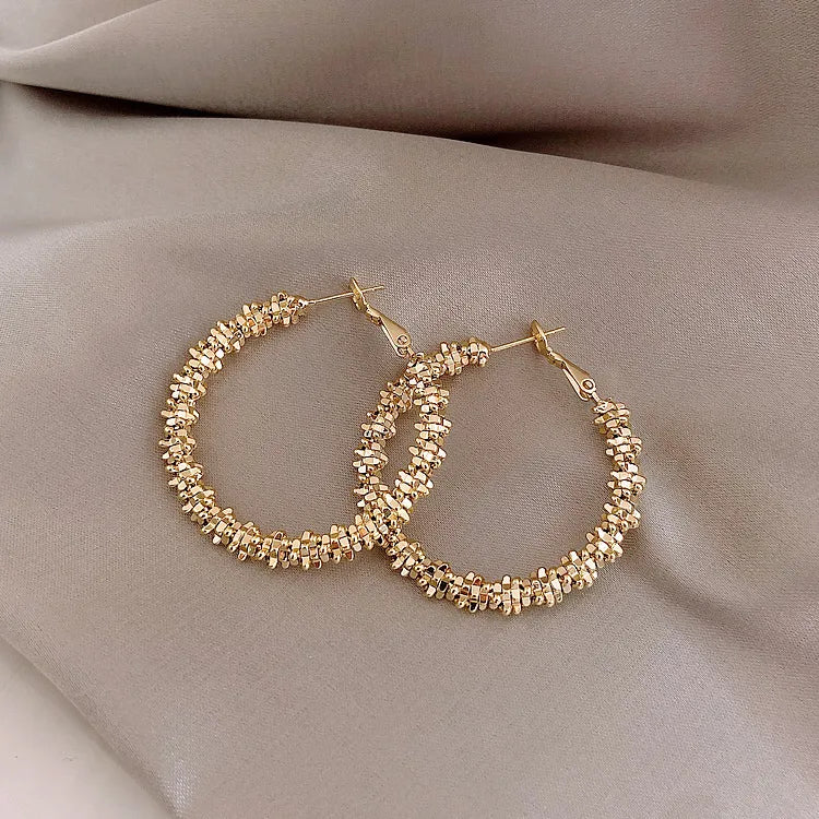 Elevate Your Style with Simple Style Solid Color Alloy Earrings