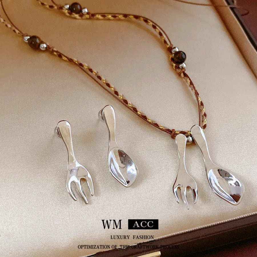 Elevate Your Style with the Tiger Eye Stone Necklace and Earrings Set