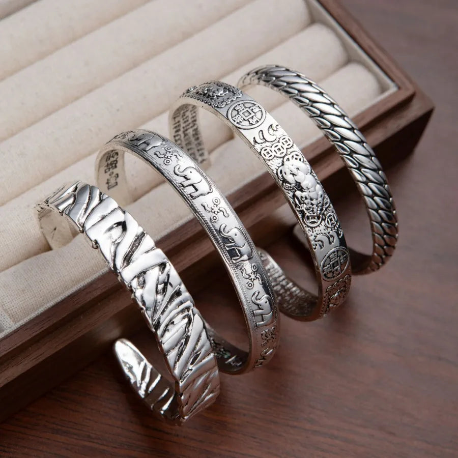 Unleash Your Style with the Open Hand Bracelet - A Timeless Accessory