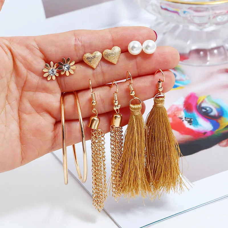 Elevate Your Style with the Elegant Pearl Tassel Daisy Earrings Set