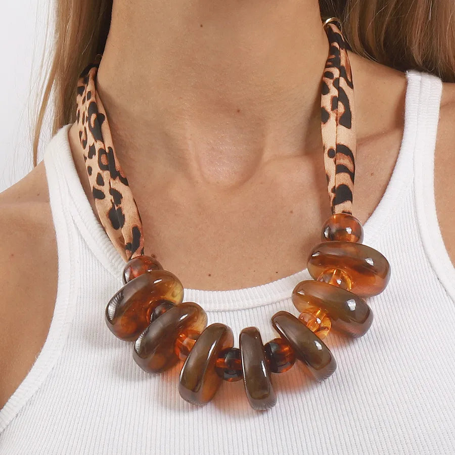 Elevate Your Elegance with the Acrylic Gradient Oval Necklace