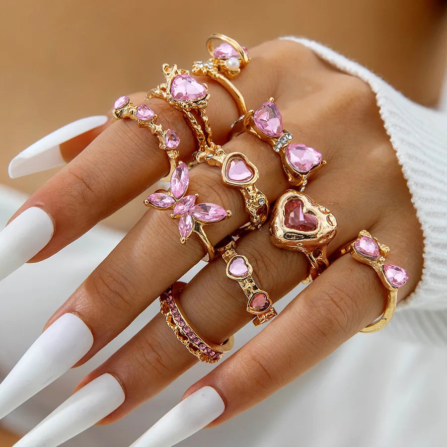 Elevate Your Style with the Fashionable Luxury Heart-Shaped Gemstone Ring Set