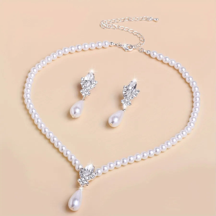 Elevate Your Style with the Water Droplets Necklace