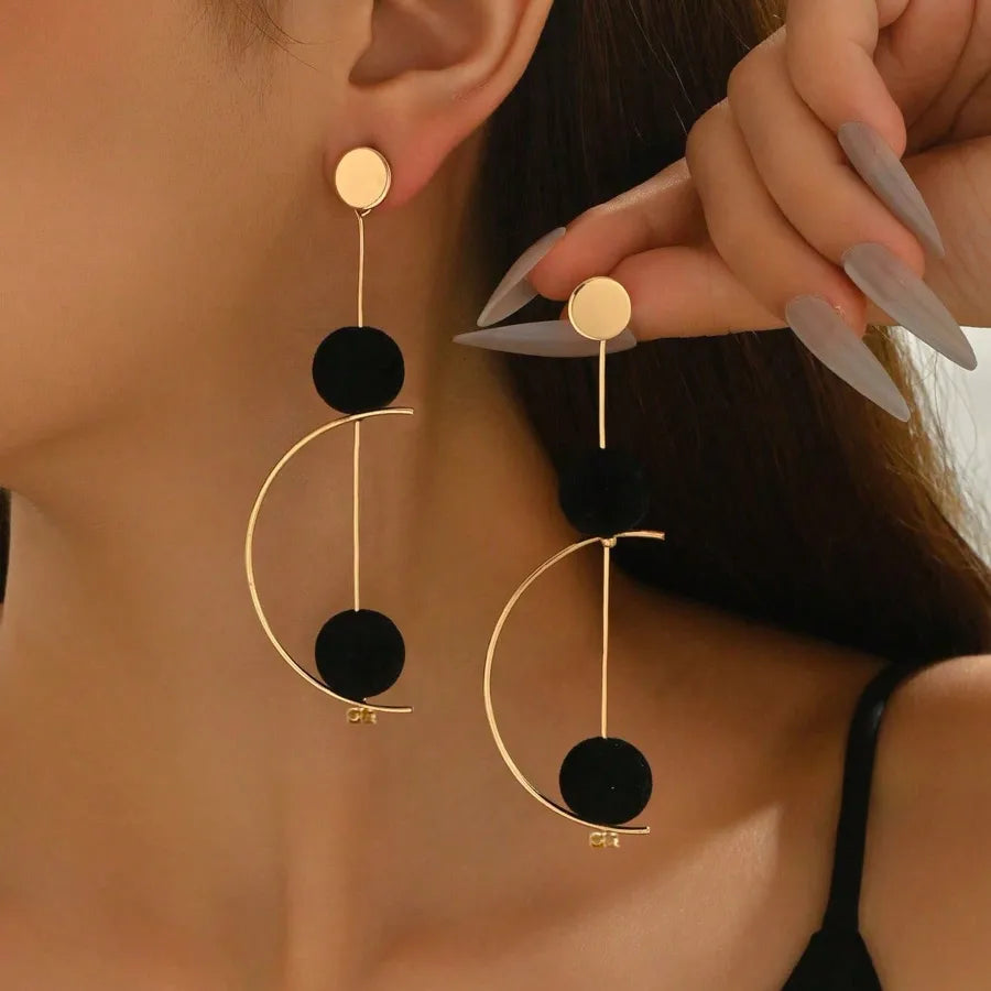 Elevate Your Style with Vintage Minimalist Long Geometric Earrings