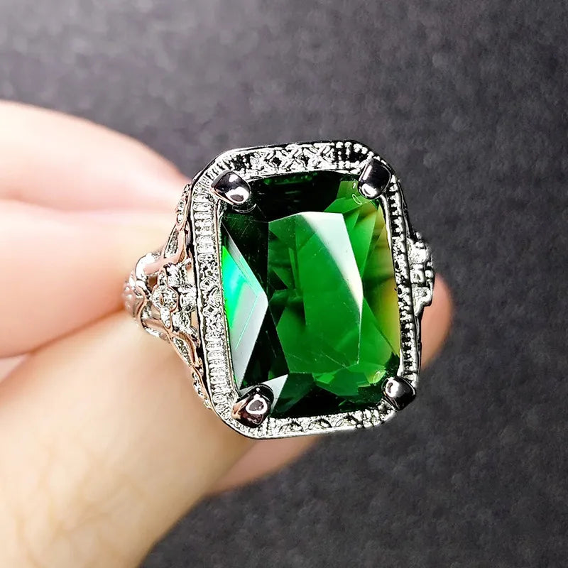 Discover the Elegance of Our Hollow Out Pattern Engagement Ring