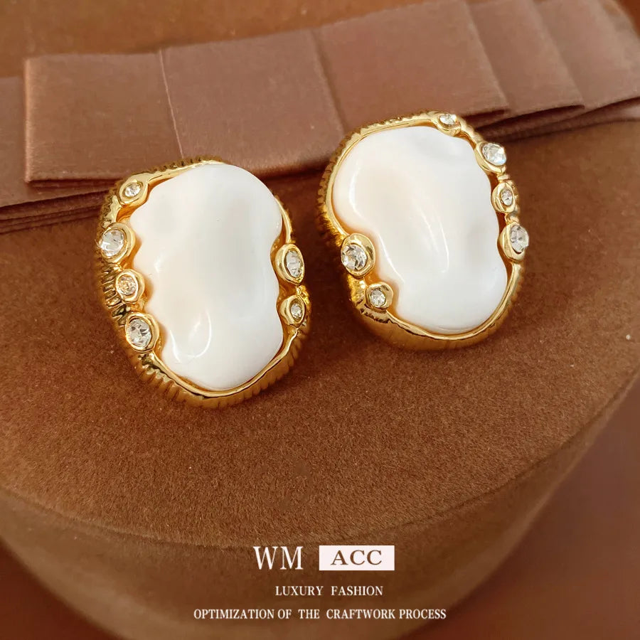 Elevate Your Style with Vintage Silver Pin Acrylic Oval Wrinkle Road Earrings