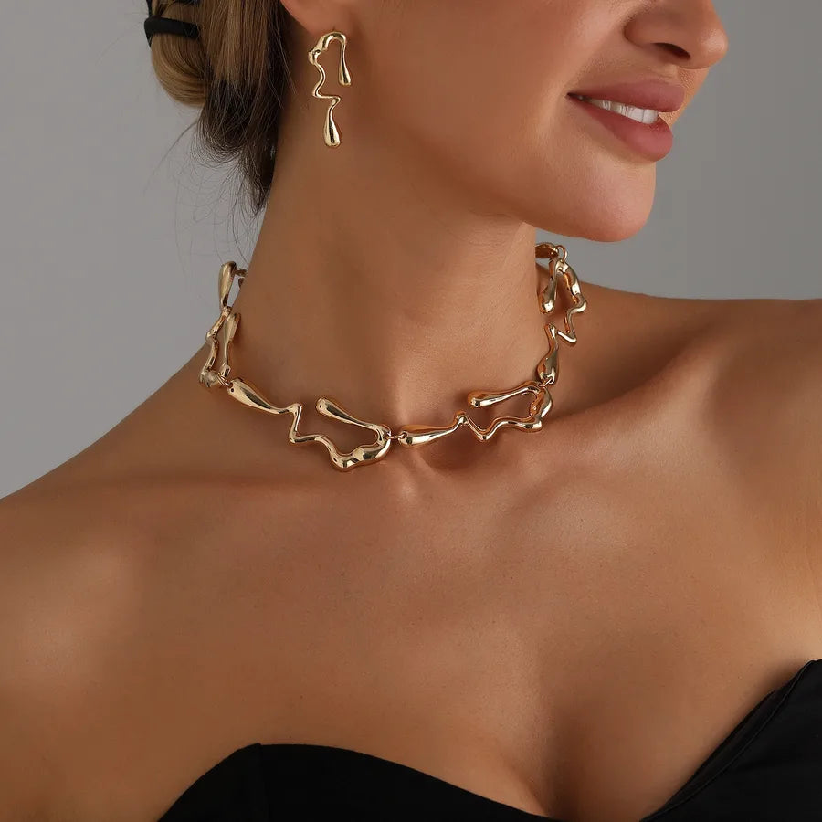 Elevate Your Style with the Liquid Water Drop Necklace