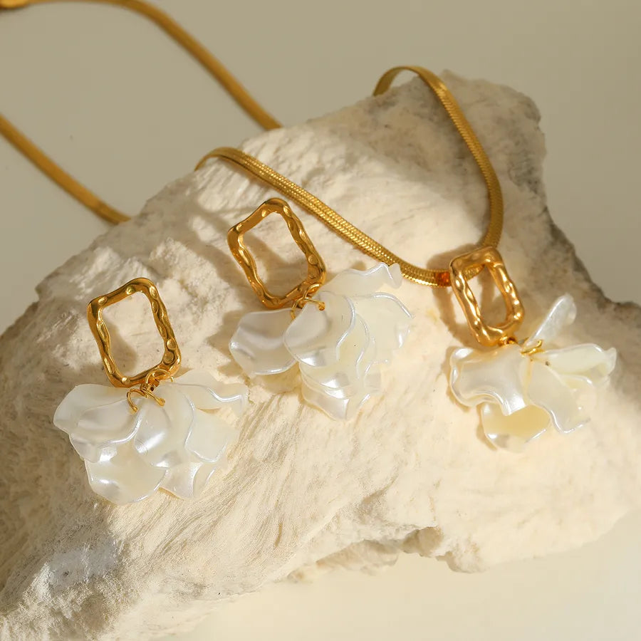 Elevate Your Style with Elegant Retro Jewelry from Flavoured Love