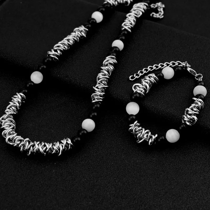 Discover the Elegance of the New Black Spliced Necklace: A Unisex Masterpiece