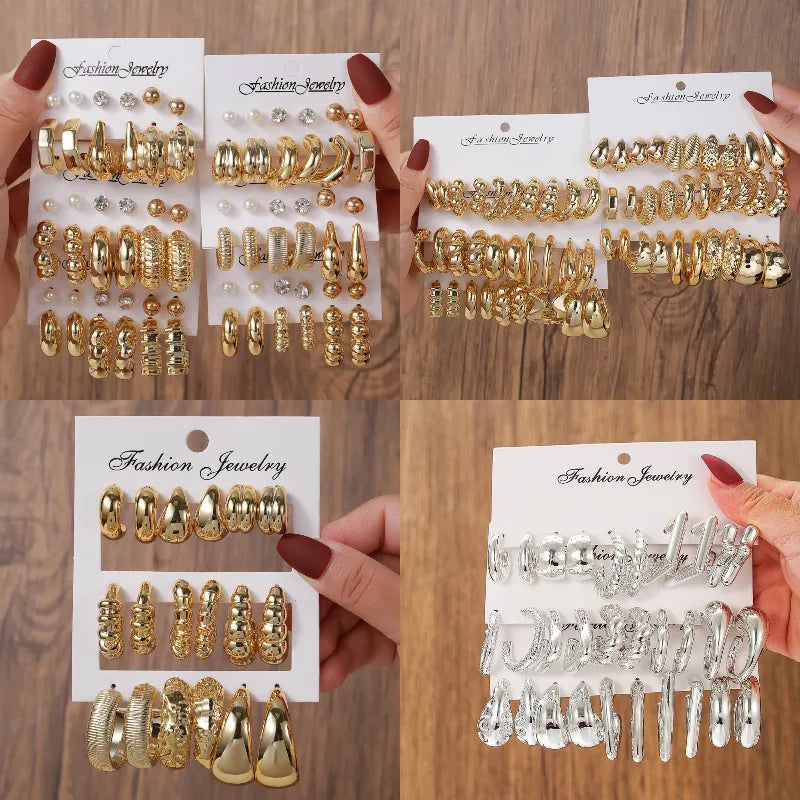 Elegant Gold Resin Earrings: A Touch of Vintage Sophistication