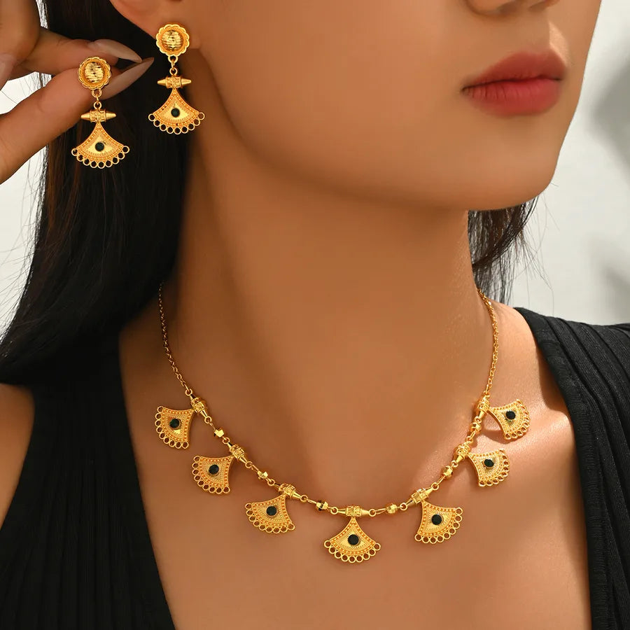 Elevate Your Style with Our Vintage Fan-Shaped Dangle Earrings Set