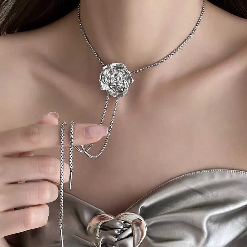 Elevate Your Style with the Rose Pattern Necklace for Women