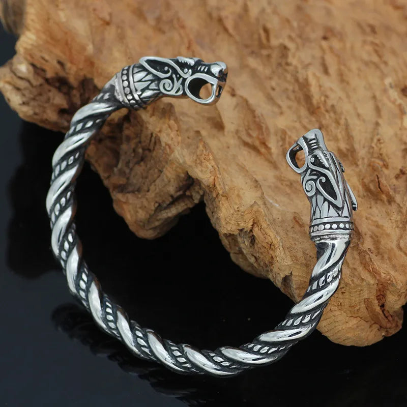 Discover the Vintage Domineering Open Bracelet: A Timeless Piece for Every Occasion
