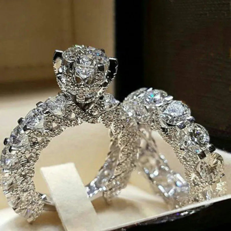 Discover Elegance with Our Fashion Full Diamond Copper Ladies Engagement Wedding Ring