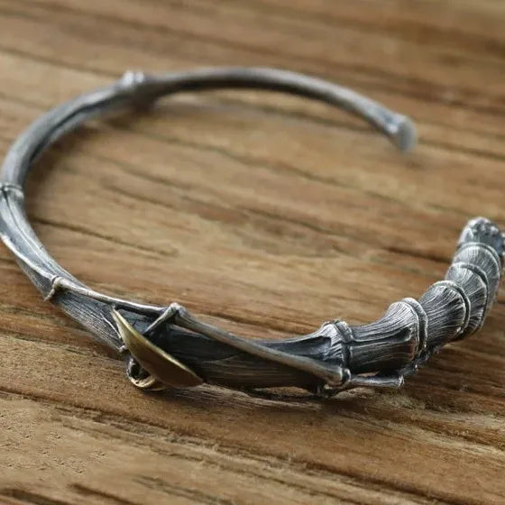 Discover the Elegance of Our Retro Handmade Woven Silver Bracelet