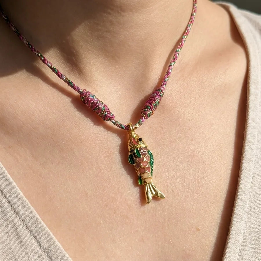 Discover the Elegance of the Vintage Imitation Gold Plated Copper Zircon Fish Necklace