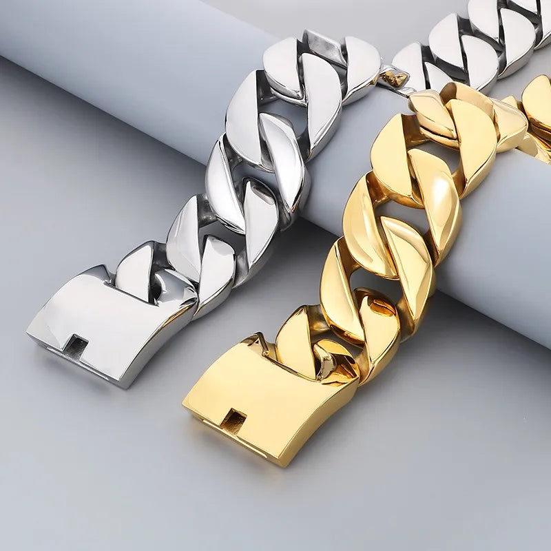 Elevate Your Style with Our Universal Wide Cuban Chain Necklace