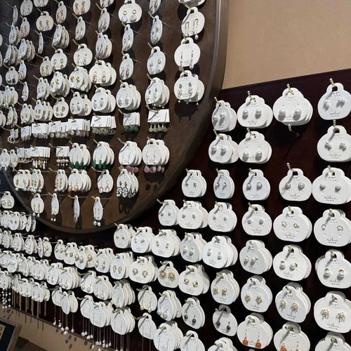 Silver needle Yiwu accessories wholesale stall night market supply live explosions little red book earrings decoration factory female