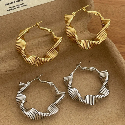 Irregular Twist Hoop Earrings for Women in 18K Real Gold Plated Copper Alloy with 0.03µm-0.05µm Coating Thickness
