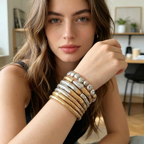 Handmade Round Gold Metal Bracelet with Elastic String, Unisex Design for Everyday Wear