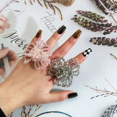 Handcrafted Bohemian Floral Ring Elegant Resin Band DIY Personality Statement Ring For Women Luxury Minimalist Style