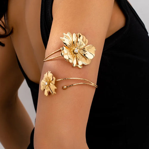 Elegant Flowers Arm Bracelet for Women, Electroplated Alloy Bangle Perfect for Party