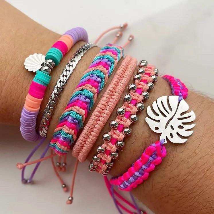 Discover the Elegance of the Multicolor Stainless Steel Leaf Shell Bracelet Set