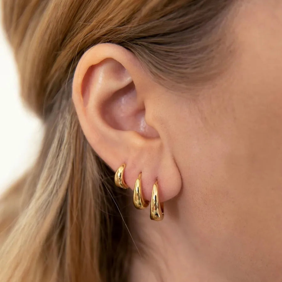 Elevate Your Style with Fashionable Geometric C-Shaped Earrings