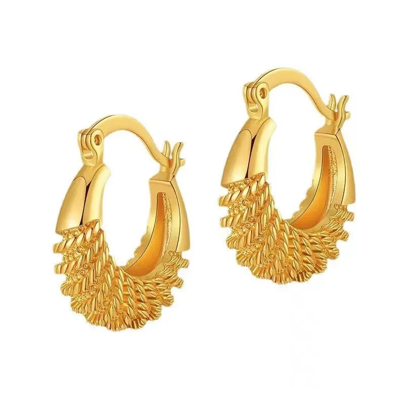 Discover the Elegance of Gold Plated Threaded Dot Ear Cuff