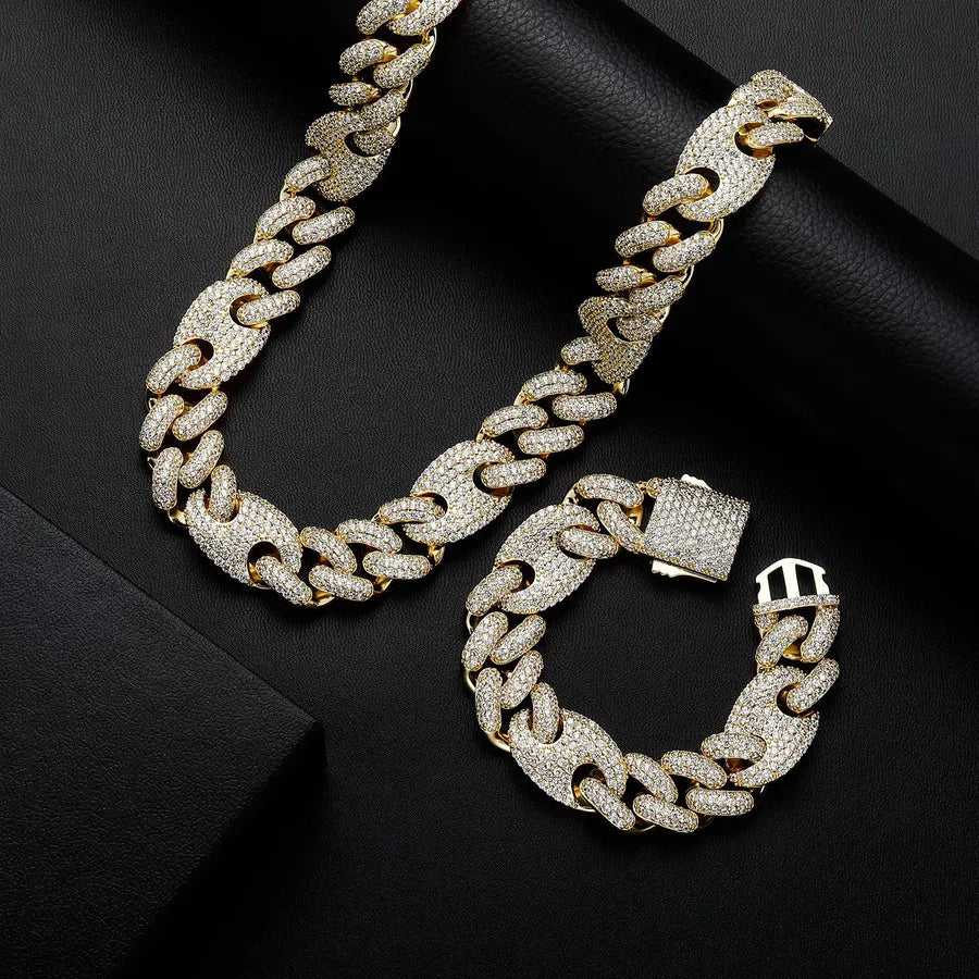 Discover the Elegance of Our Men's Necklace: The 16mm Pig Nose Spring Buckle Cuban Chain