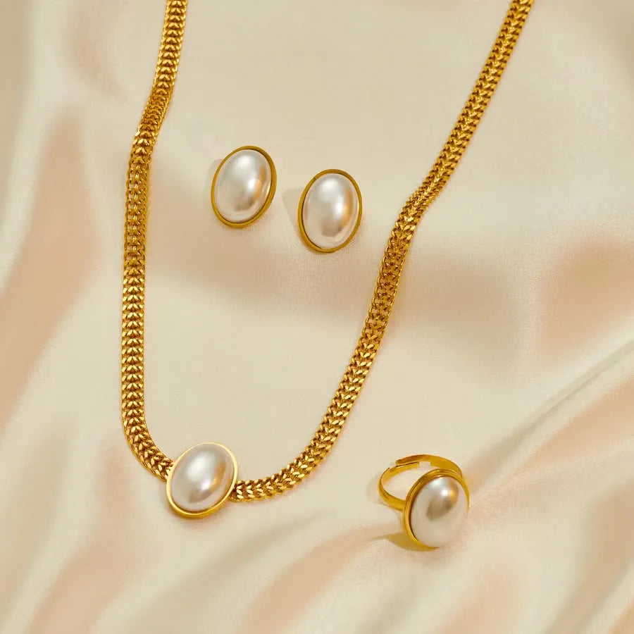 Discover the Elegance of Our Geometric Oval Jewelry Set
