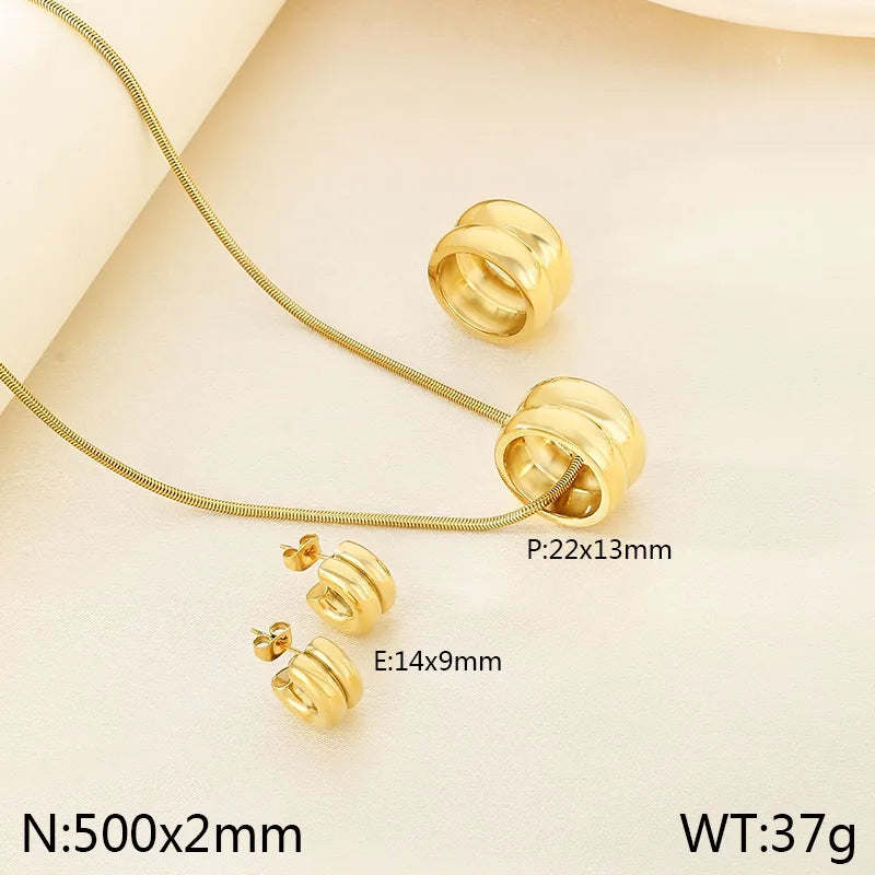 Elevate Your Elegance with Our Vintage Style C Shape Jewelry Set