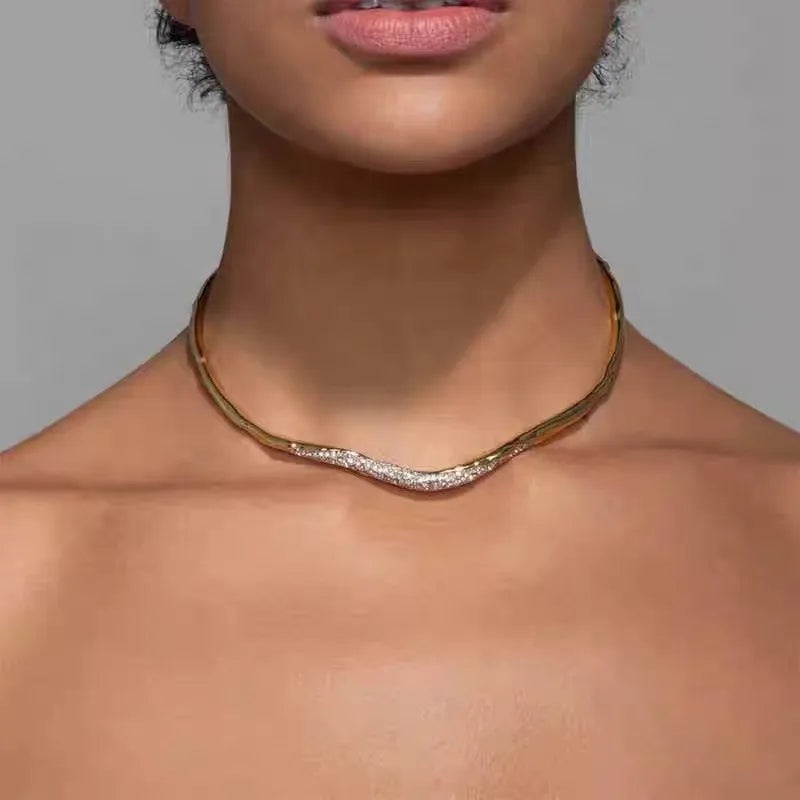Elevate Your Style with the Geometric Rhinestone Sparkling Diamond Necklace