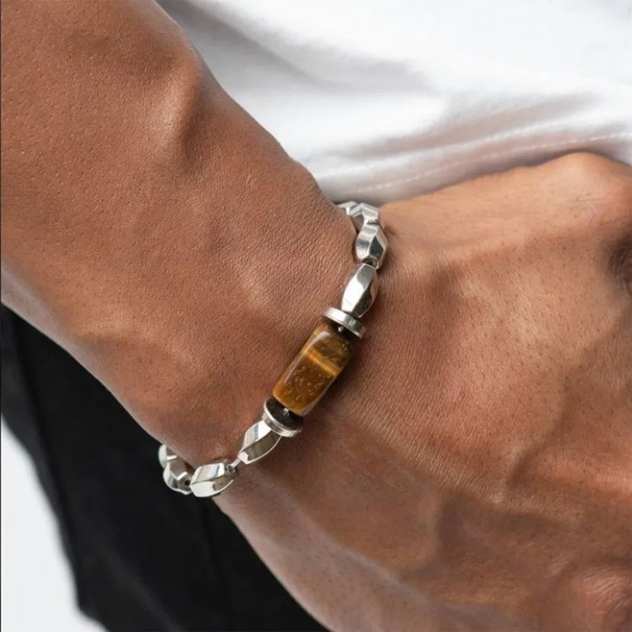 Elevate Your Style with the Men's Fashion Retro Style Bracelet