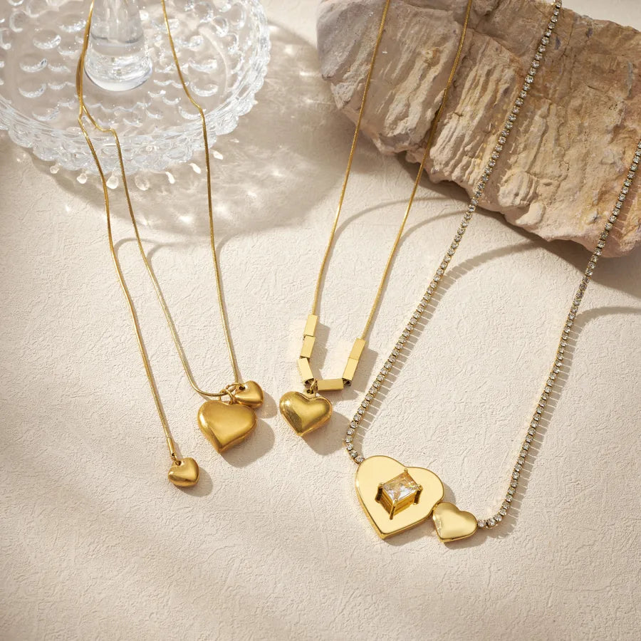Discover the Elegance of the Heart Shape Electroplated Necklace