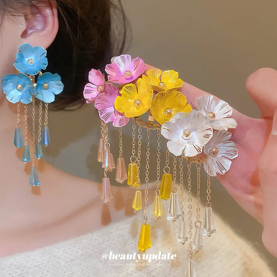Elevate Your Style with Crystal Flower Tassel Earrings - A Must-Have Accessory