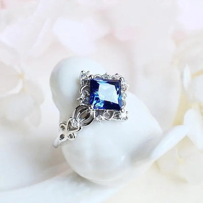 1 piece fashion rhombus alloy plating hollow out inlay rhinestones women's rings