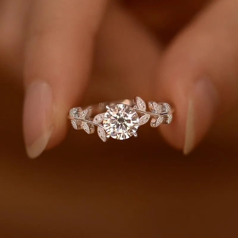 0.5ct 1.0ct 925 Sterling Silver Moissanite High Carbon Diamond Leaf Rings Moissanite Rings GRA Certificate