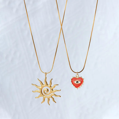 Wholesale Jewelry Simple Style Sun Devil's Eye Heart Shape 304 Stainless Steel 14K Gold Plated Pendant Necklace