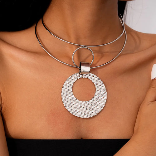 Exaggerated Double Layered  Folded Circle Necklace Design Sensation Clavicle Chain Elegance Personality Jewelry Accessory