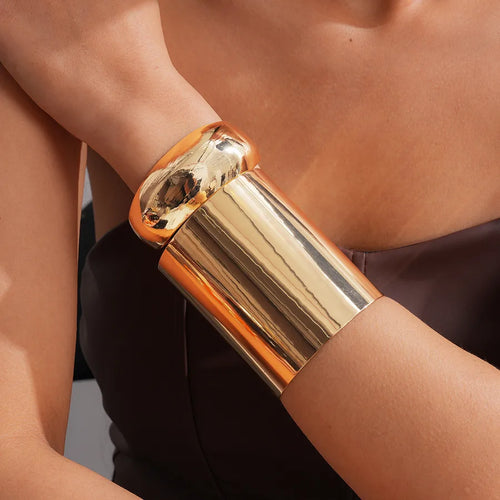 Geometric Golden Bangle Featuring Electroplated Craftsmanship with Golden Plated Metal Material