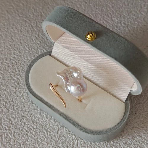 Handmade Simple Style Open Ring for Women with Freshwater Pearl and Baroque Pearl Inlay in Gold