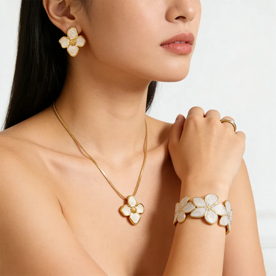 Women’s Flowers Jewelry Set Featuring Enamel Craft with 18K Real Gold Plated 304 Stainless Steel and Snake Chain in Water Plating