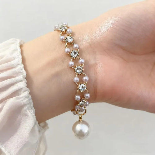 1 French Retro Style Imitation Pearl Rhinestone Design Elegant Women's Alloy Bracelet Daily and Wedding Evening Accessories