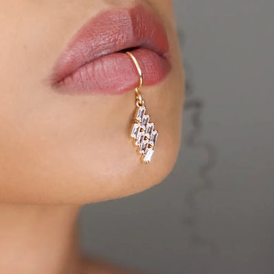 New Style Women's Lip Studs No Drilling Zircon Stainless Steel Hollow Out Diamond Shape Hip Hop Lip Clips Fashion Accessories