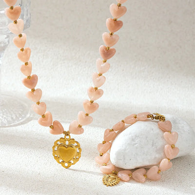 Heart Shape Necklace For Women Featuring Waterproof Non Tarnish Craft and Electroplated Gold Plating with Acrylic Inlay