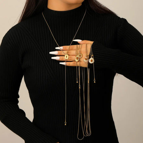 Autumn and Winter Vintage Caramel Color Pendant Necklace Long Sweater Chain Design Alloy Geometric Stainless Steel Material